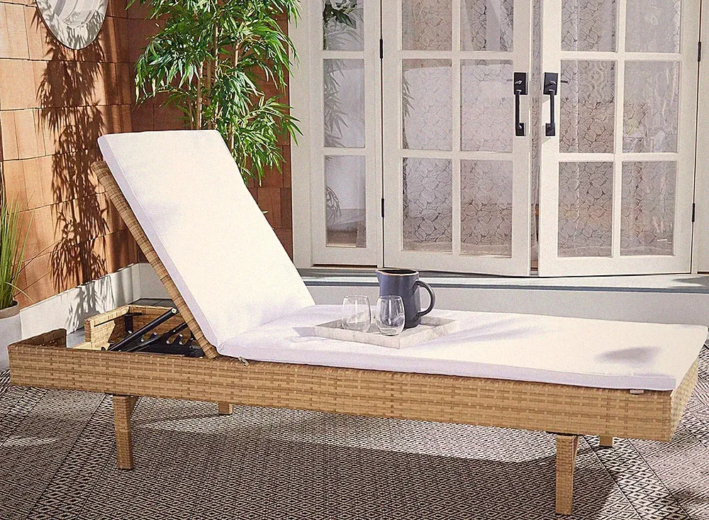 Outdoor Collection Cam Natural Brown Wicker/White Cushion Adjustable Chaise Loun